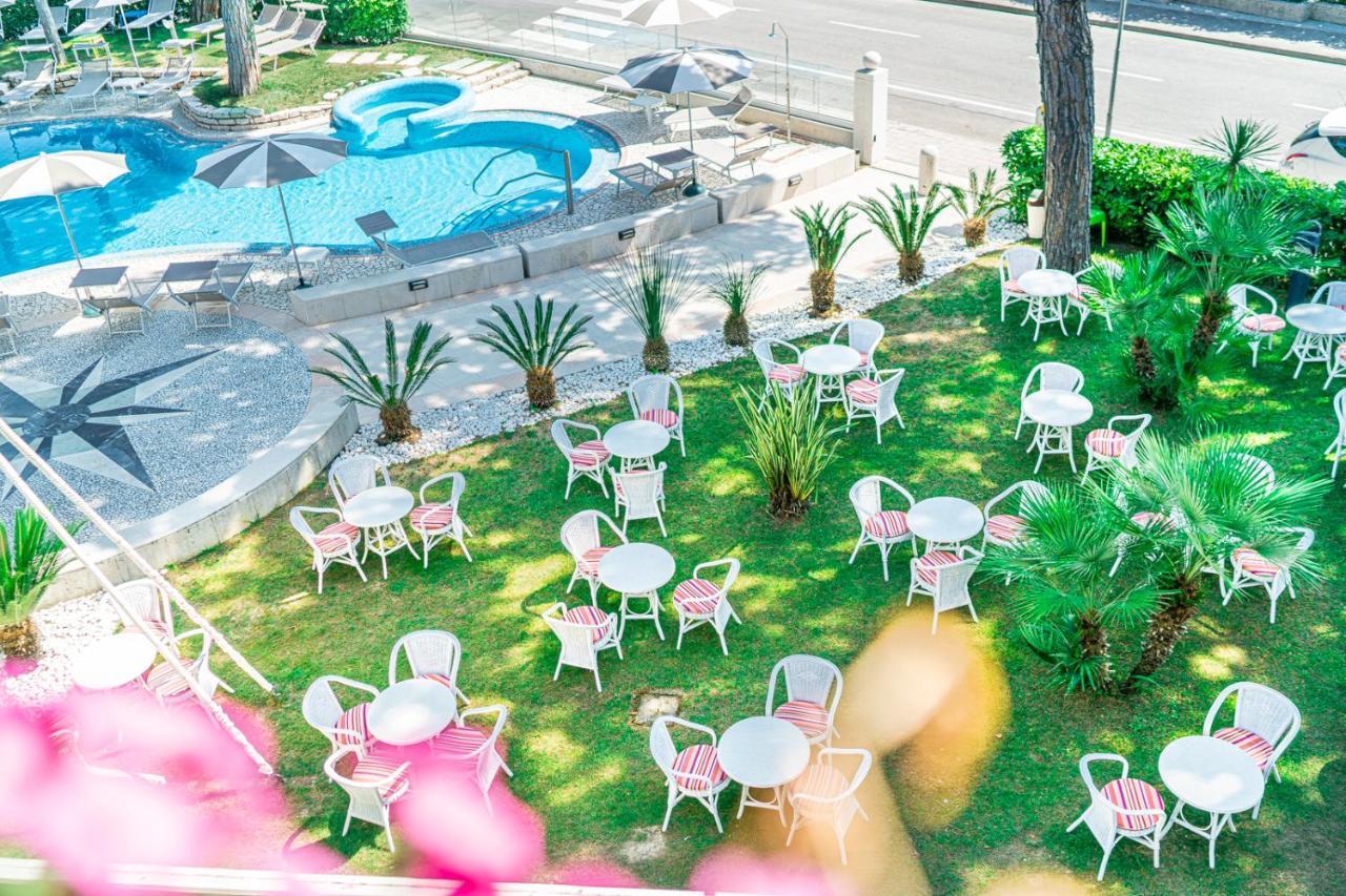 Hotel Mediterraneo Ліньяно-Сабб'ядоро Екстер'єр фото